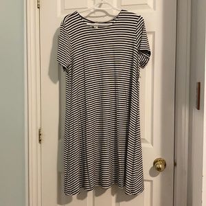Women’s Old Navy T-shirt dress